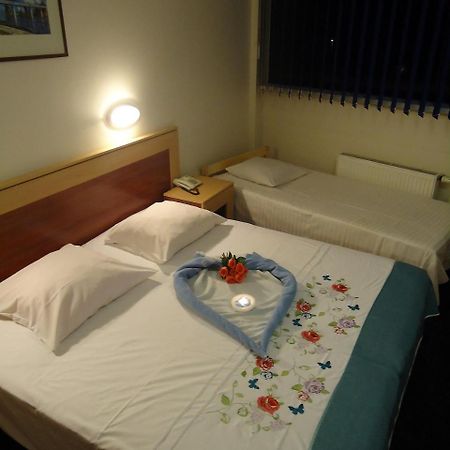 Tanagra Hotel วิลนีอุส ภายนอก รูปภาพ